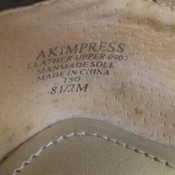 AK Impress Iflex Brown Patent Flats Buckle Accent Size 8.5M - Picture 7 of 8